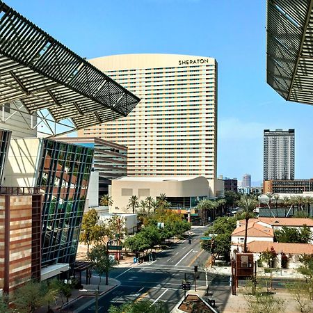 Sheraton Phoenix Downtown Hotel Exterior photo