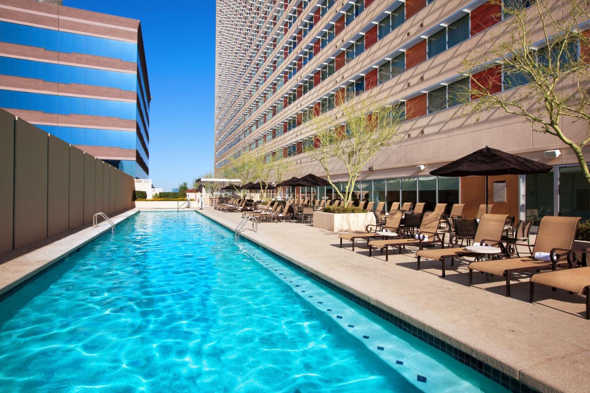 Sheraton Phoenix Downtown Hotel Exterior photo